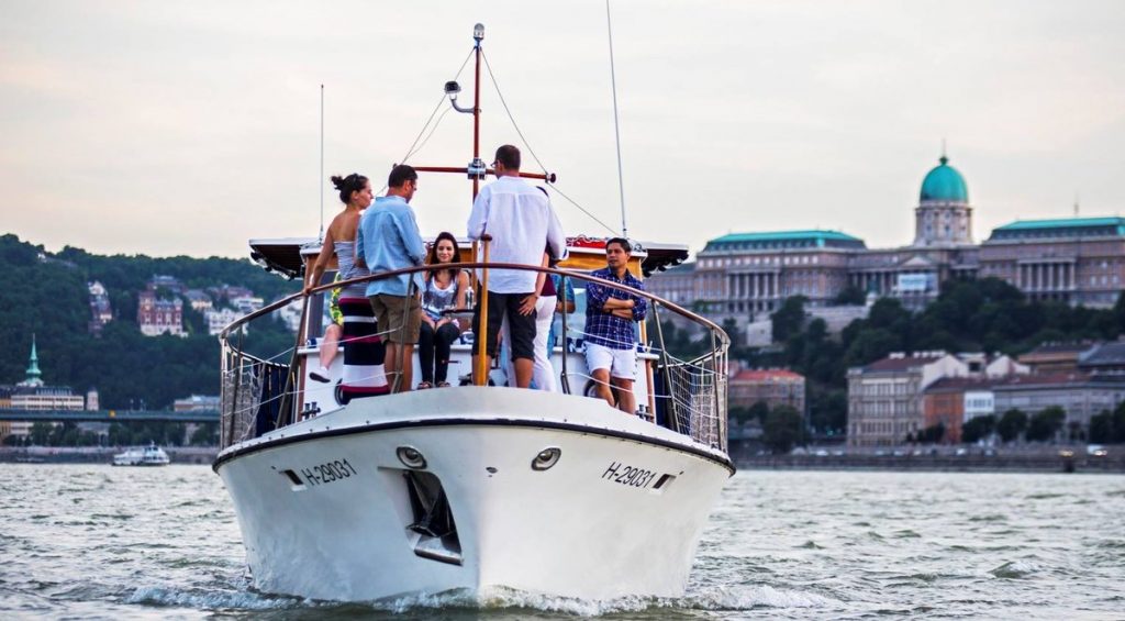 Private boat cruise in Budapest during a stag do
