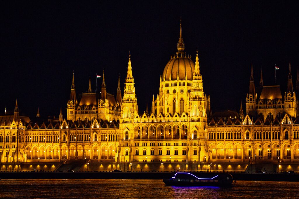 Boat cruise Budapest - STAG DO WEEKEND