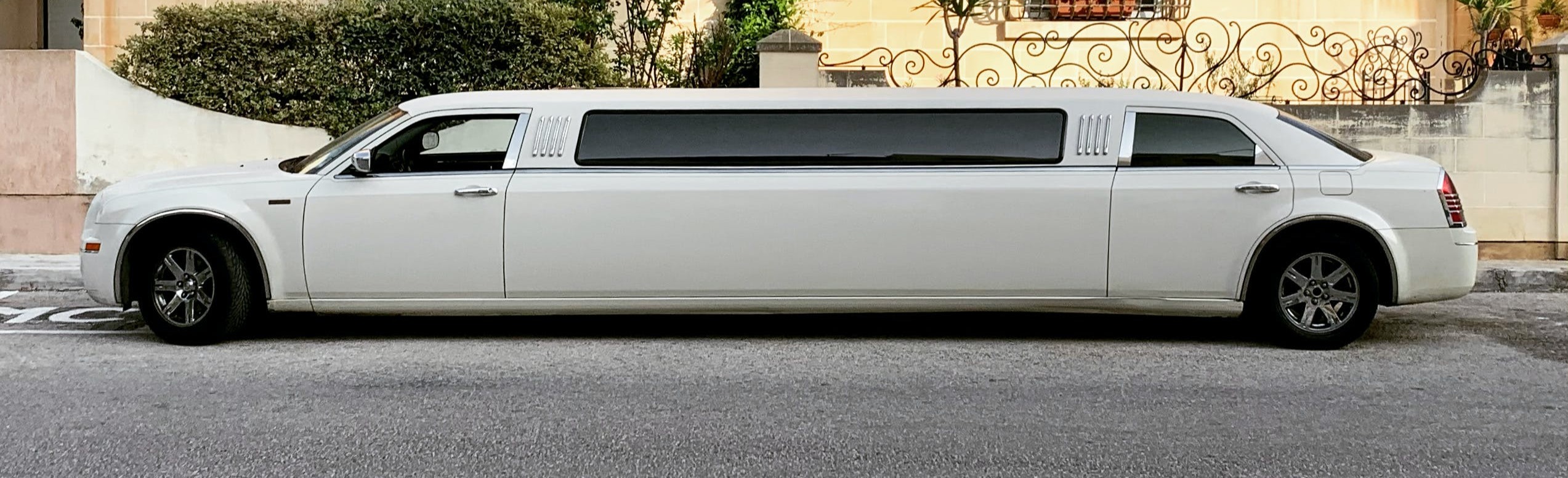 Chrysler limo